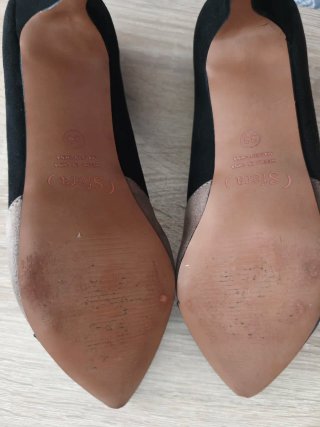 Zapatos salón Sfera negros y marrones