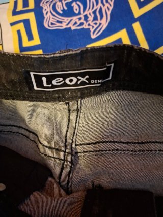 Vaqueros Leox negros