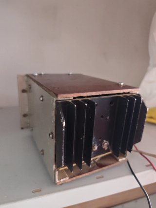 Transformador con Voltímetro AEG
