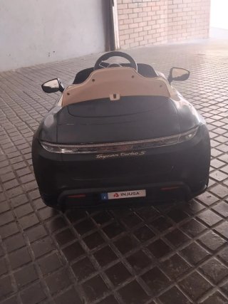 Coche electrico niño