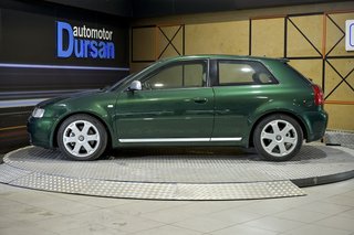 Audi S3 1.8 T quattro