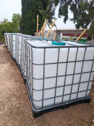 Cubas bidones agua potable