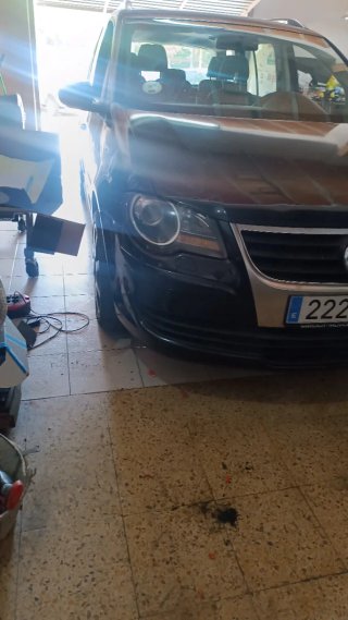 Volkswagen Touran 2011
