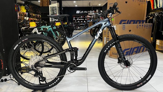 Bicicleta Giant Anthem Tamanho M Carbono Duplo
