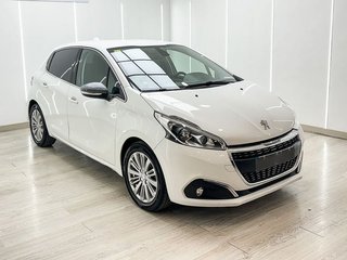 Peugeot 208   5P ALLURE 1.2L PureTech 60KW 82CV