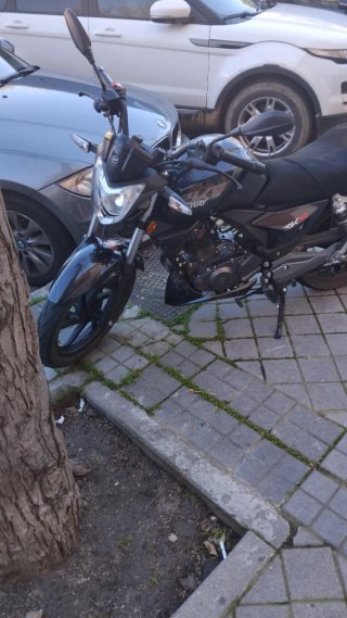 Keeway RKS Negra