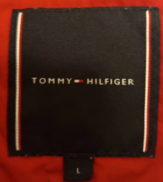Chaqueta Roja TOMMY HILFIGER.