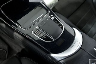 Mercedes-Benz GLC    300 de 4MATIC