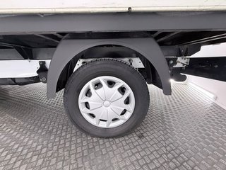 Ford Transit 2.0 96kw L1 AMBIENTE 130CV. 330 propulsión trasera Ch-Cb.