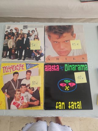 VARIOS VINILOS POP.