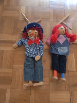 Marionetas de madera artesanales