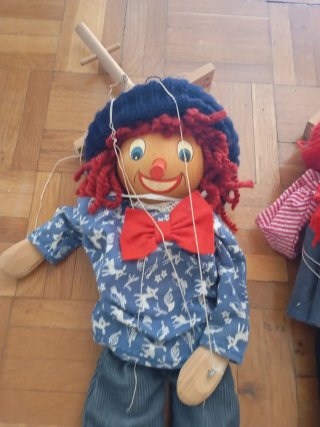 Marionetas de madera artesanales