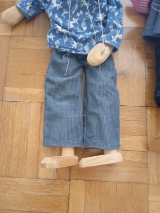 Marionetas de madera artesanales