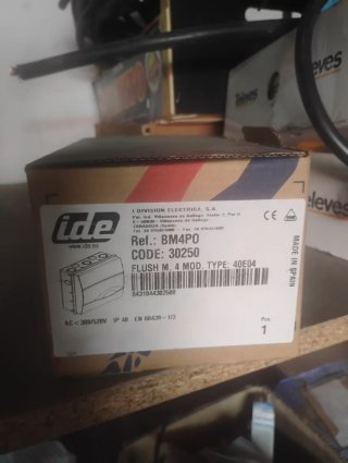 Caja empotrar IDE 4 elementos BM4PO