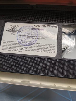 Película VHS , CASINO ROYALE, buen estado