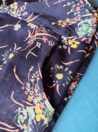 Pantalones estampados florales