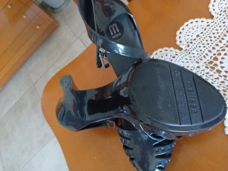 Zapatos de agua negros