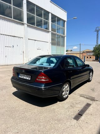 Mercedes-Benz Clase C 2003