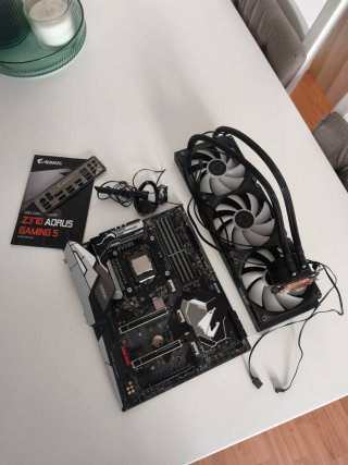 Placa Aorus Z370 gaming 5 i9 9900K