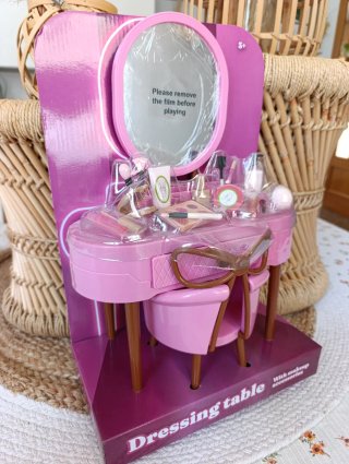 Mueble Barbie o muñecas similares