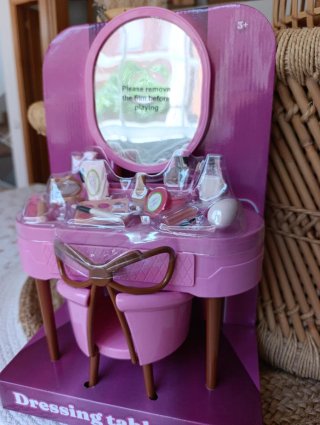 Mueble Barbie o muñecas similares