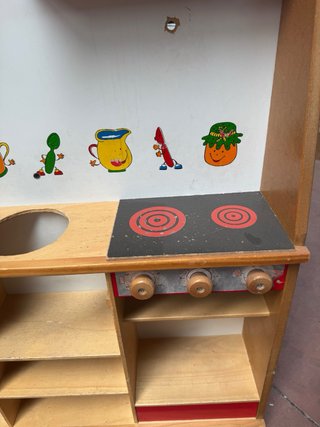 Cocina de madera para niños