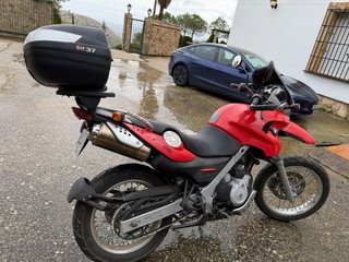BMW F650GS Adventure Roja Exclusiva