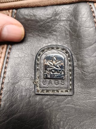 Bolso de piel by clair,s bags en perfecto estado