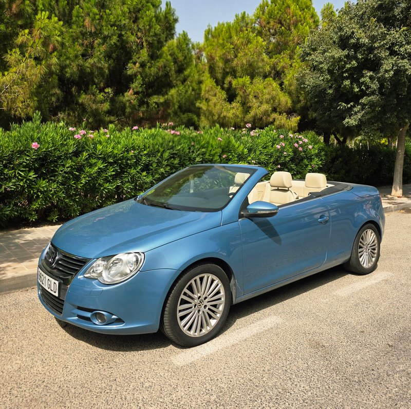 Volkswagen Eos 2.0 TDI DSG Excellence 161000km - foto 1