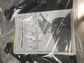 Parrilla Givi para YAMAHA MAJESTY 400 ('04-'09)