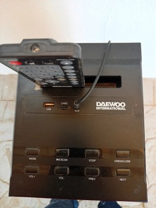 Torre de CDs, radio, bluetooth...
