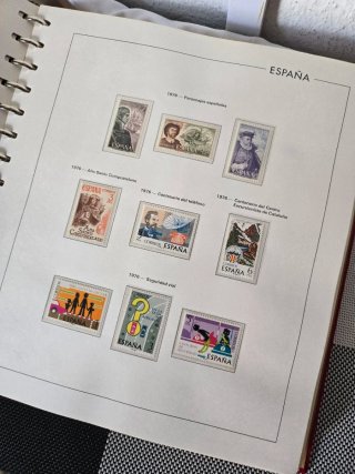 Álbum de sellos Edifil