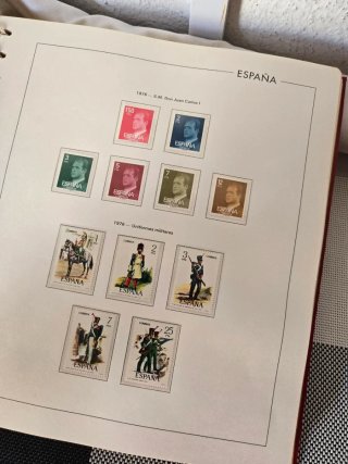 Álbum de sellos Edifil