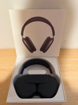 Airpods max with smart case