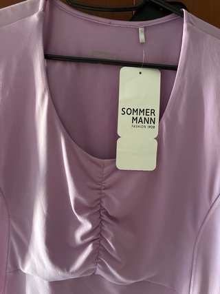 Camiseta tirantes morada con fruncido