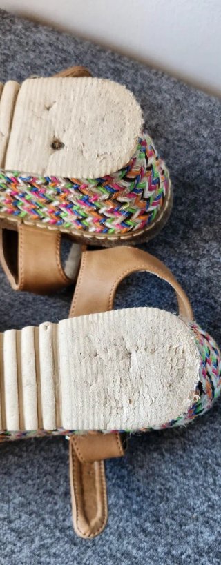 Sandalias cuña Refresh Talla 37 Multicolor