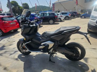 HONDA XADV 750