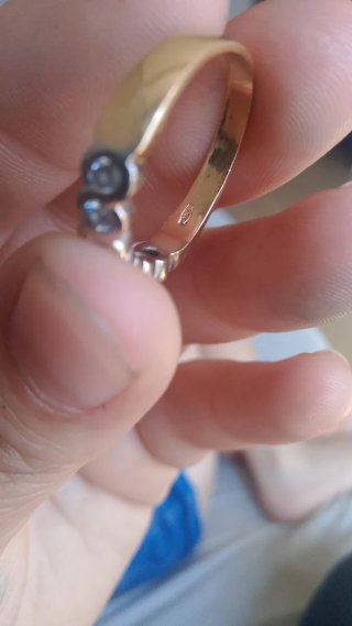 Anillo Oro y Diamantes