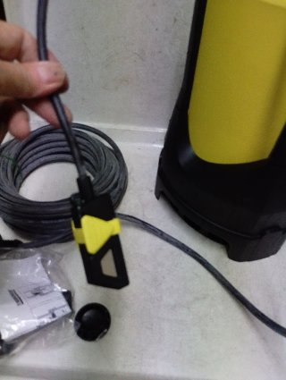 Bomba de agua sucias sumergible de 800 w  kärcher