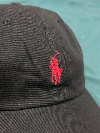 Gorra Polo Ralph Lauren Negra con Logo Rojo