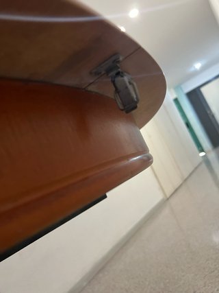 Mesa de comedor redonda de madera