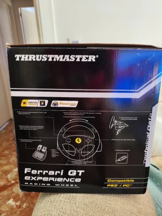Volante Thrustmaster PC y PS3