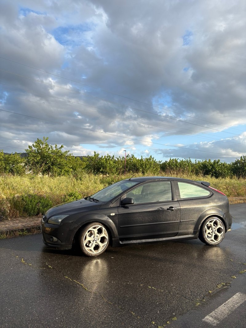 Ford Focus 2007 - foto 1