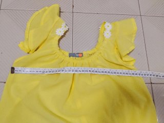 Top donna giallo con fiori