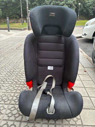 Silla coche niño marca Romer Brita