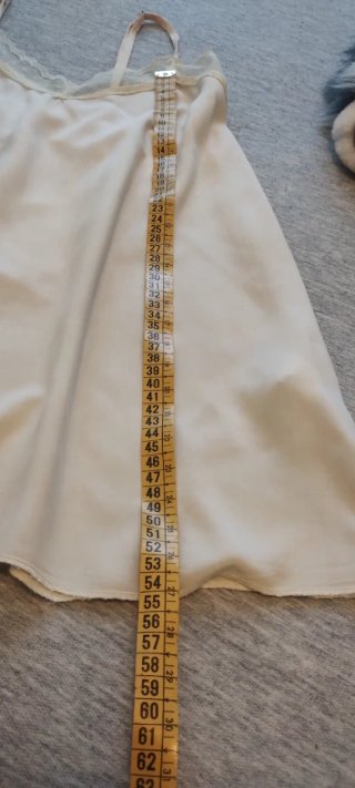 Top lencero beige encaje talla M