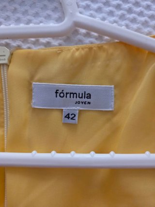 Vestido amarillo Fórmula Joven talla L