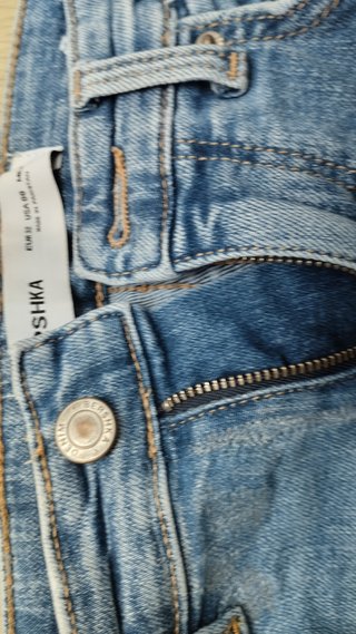 Pantalón vaquero Bershka campana talla 32