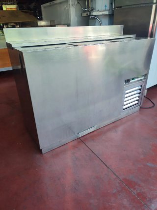 Botellero Acero Inoxidable 3 Puertas 2 mano
