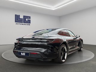 Porsche Taycan -